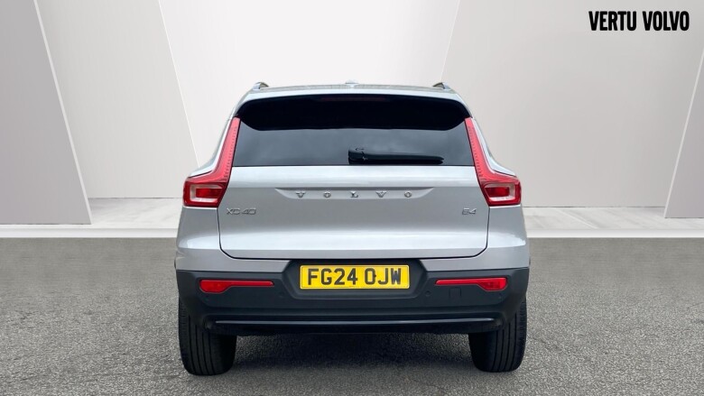 Volvo XC40 2.0 B4P Plus Dark 5dr Auto Petrol Estate
